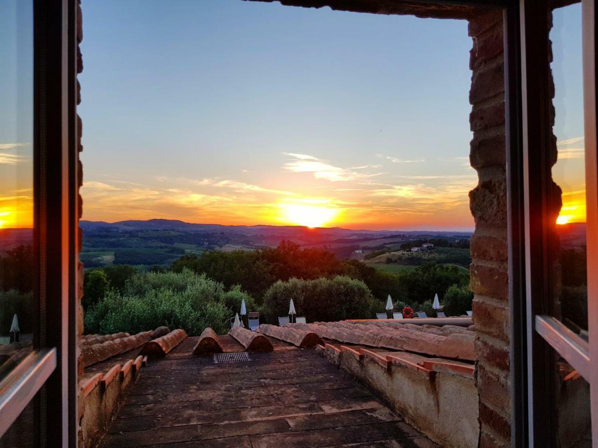 Appartamenti Ava E Tegrino Nell'Antica Dimora Di Fulignano San Gimignano Exterior foto